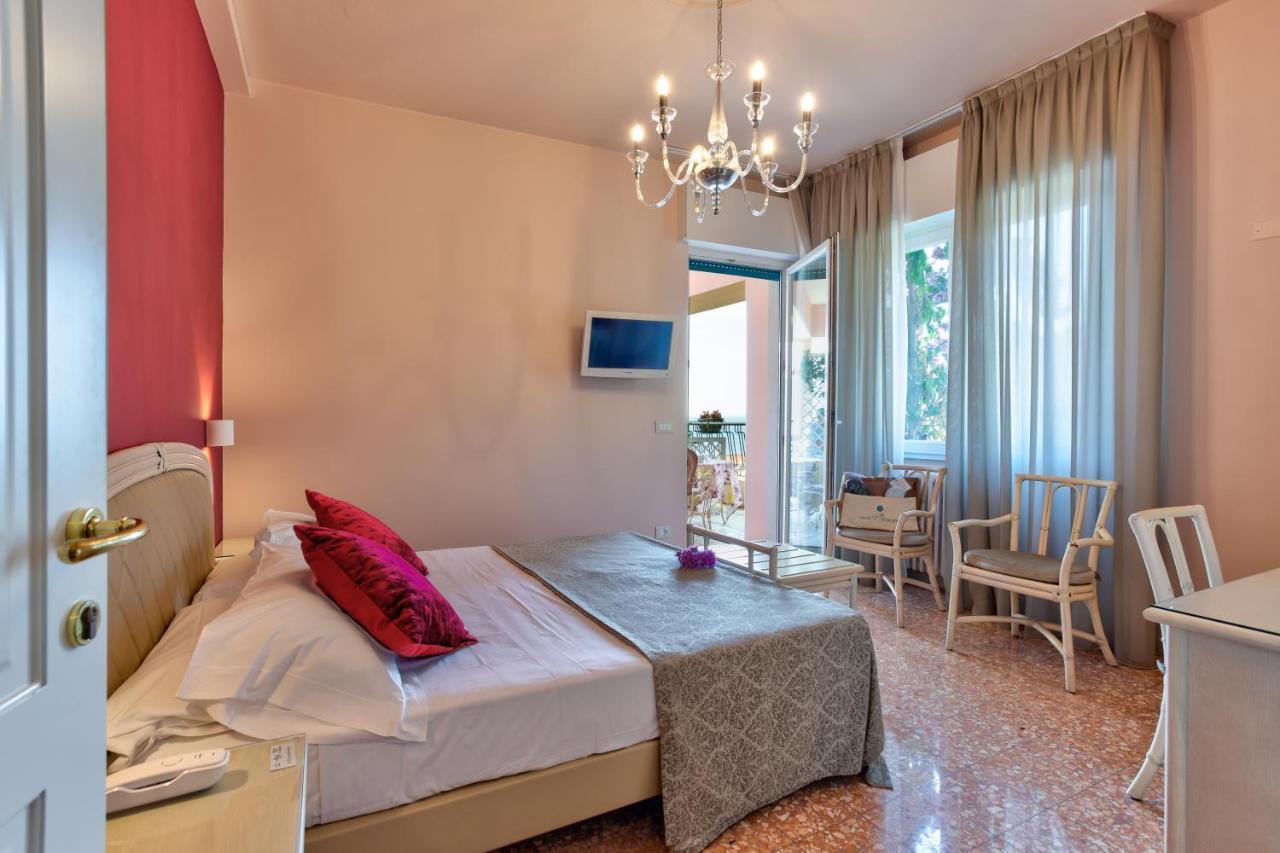 Hotel Villa Europa Gargnano Bagian luar foto