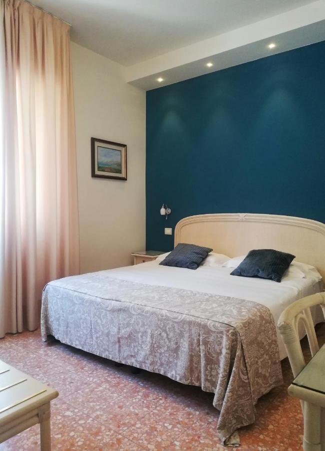 Hotel Villa Europa Gargnano Bagian luar foto